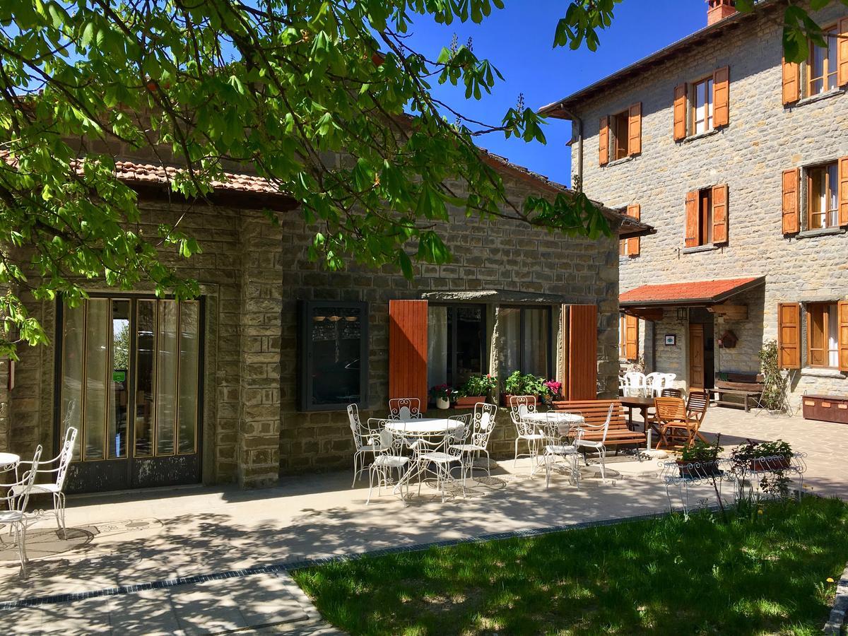 Albergo Ristorante Letizia Chiusi della Verna Exterior foto