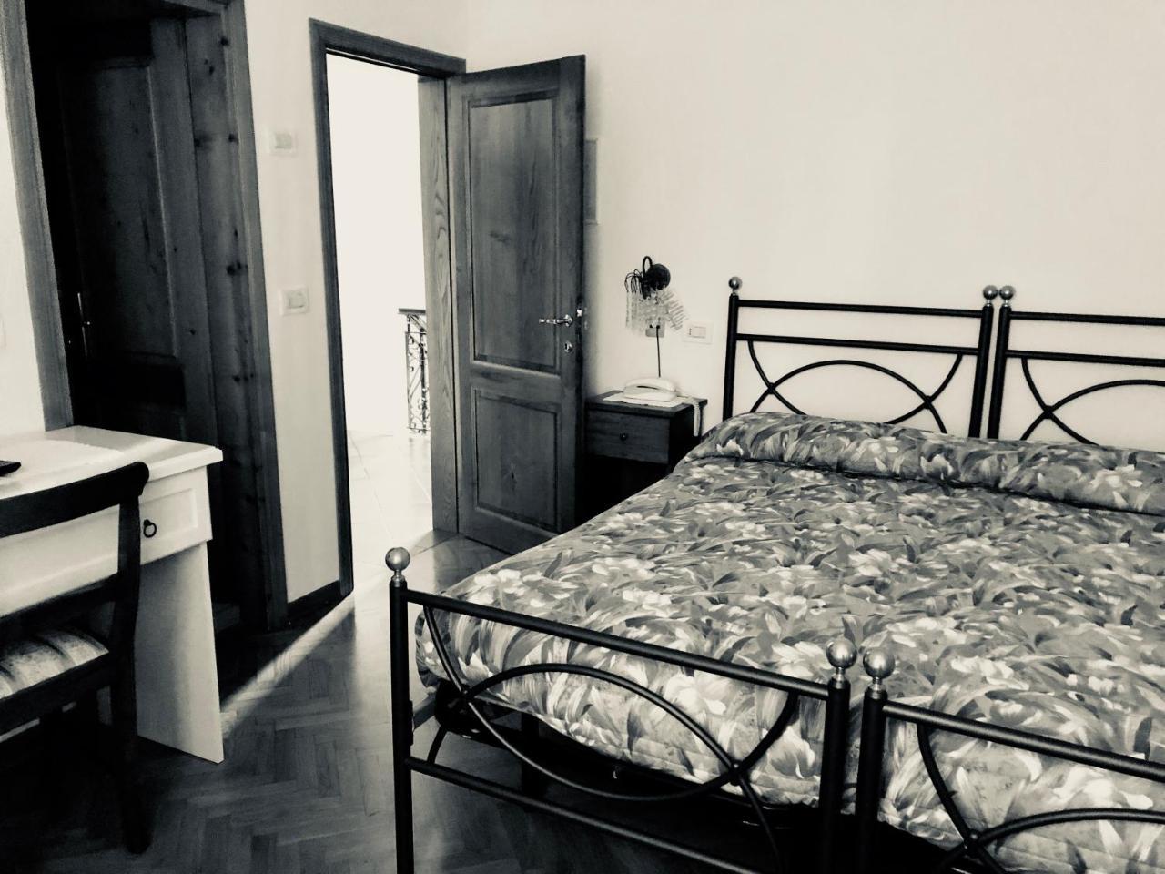 Albergo Ristorante Letizia Chiusi della Verna Exterior foto