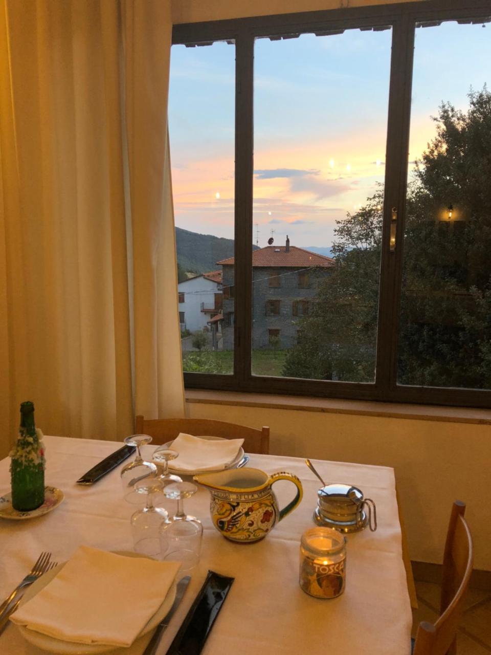 Albergo Ristorante Letizia Chiusi della Verna Exterior foto