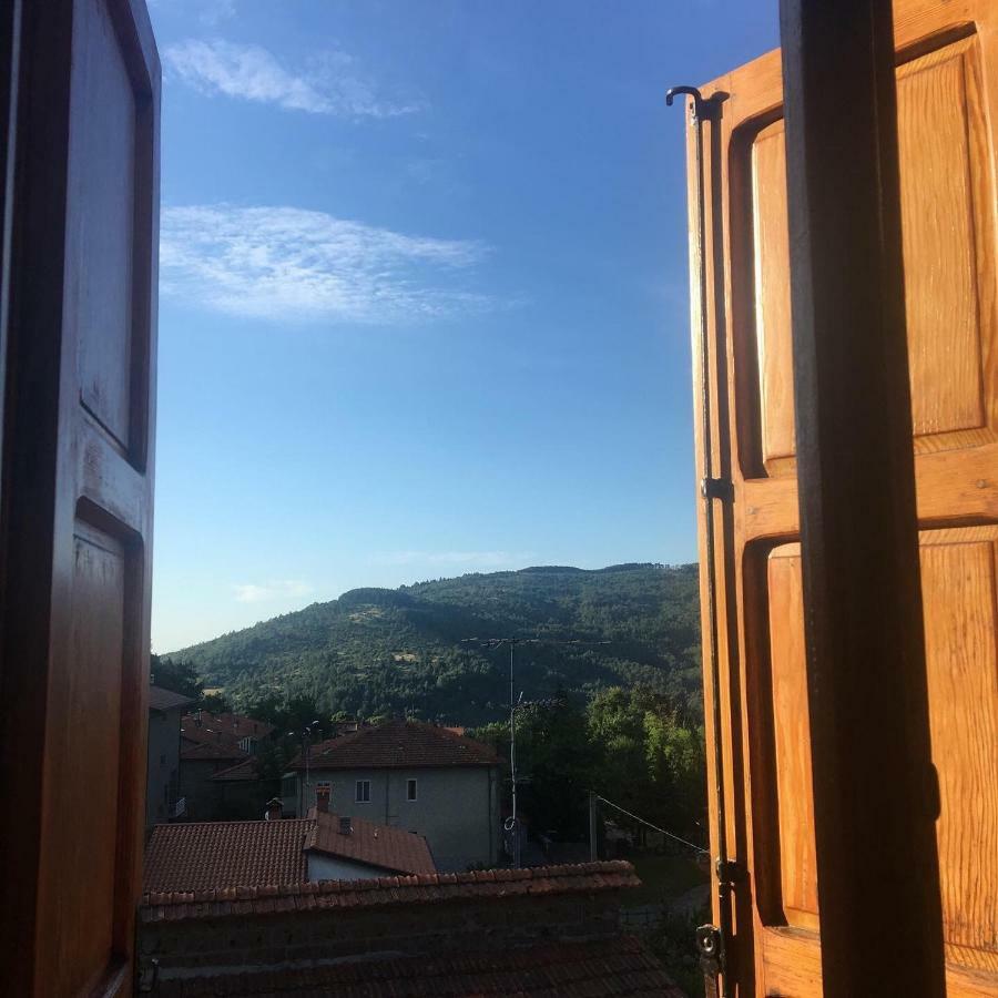 Albergo Ristorante Letizia Chiusi della Verna Exterior foto